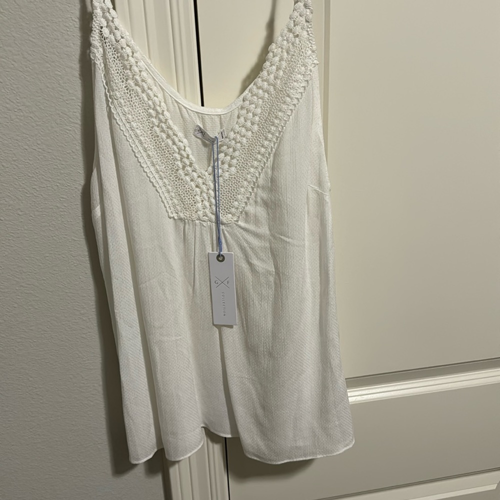 NWT Gentle Fawn Medium white top
